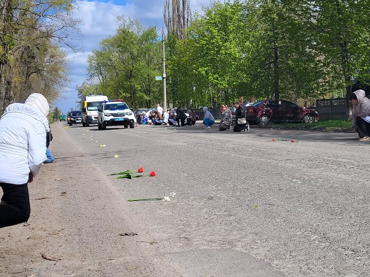 Сергій Козачок,  мобілізований у вересні 2024 року, служив старшим механіком-водієм 1 механізованого відділення 1 механізованого взводу 9 механізованої роти 3 механізованого батальйону.